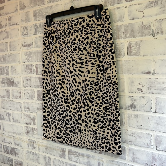 NWOT Loft Women’s Pencil Skirt Cheetah Print High Waist Black Tan Career Size 0 - Picture 2 of 8